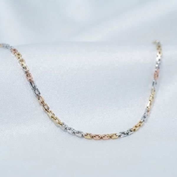 Twinkle Station Gold Chain