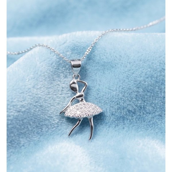 Elegant Bloom CZ Pendant