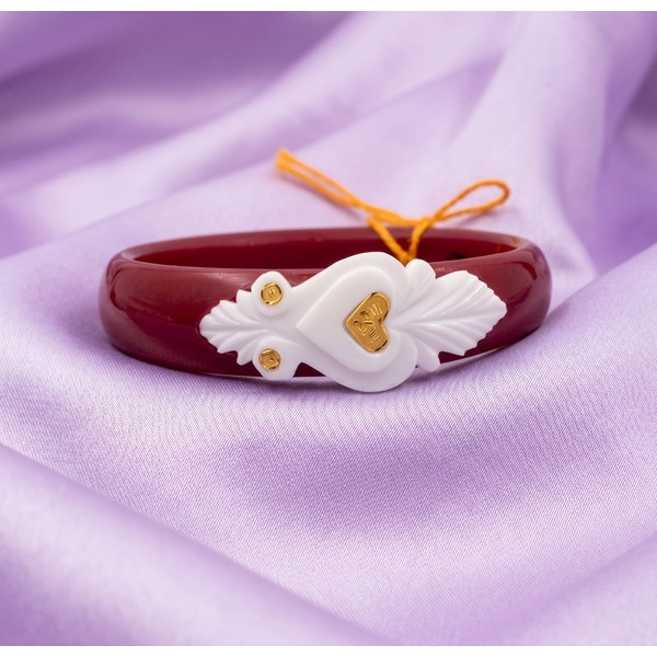 Ivory Crest Luxury Bangle