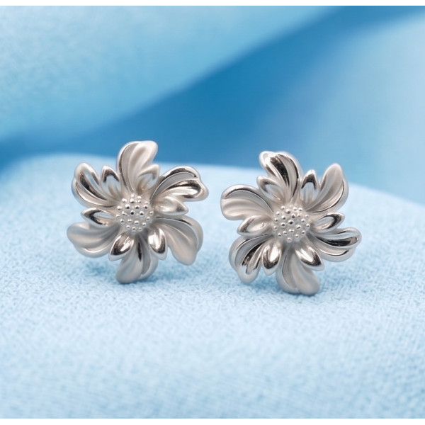 Little Daisy Delight Studs