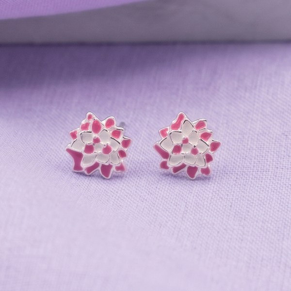 Elegant Clover Petal Earrings