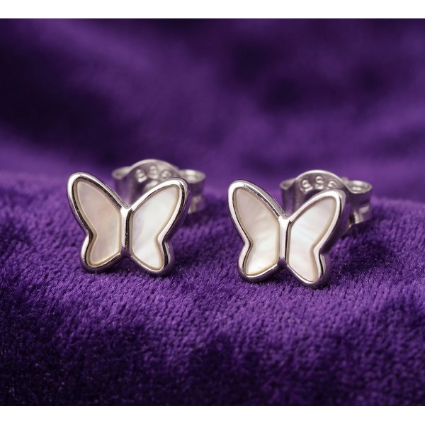 Shimmering Paw Crystal Studs