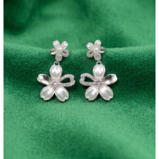 Spring Petal Chain Earrings Spring Petal Chain Earrings
