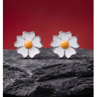 Daisy Glow Chain Earrings 