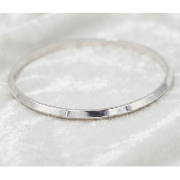 Elegant Flat Silver Kada