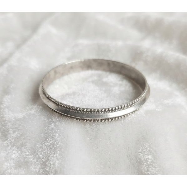Radiant Edge Silver Bangle