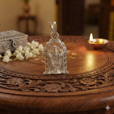 Strength & Courage Pendant