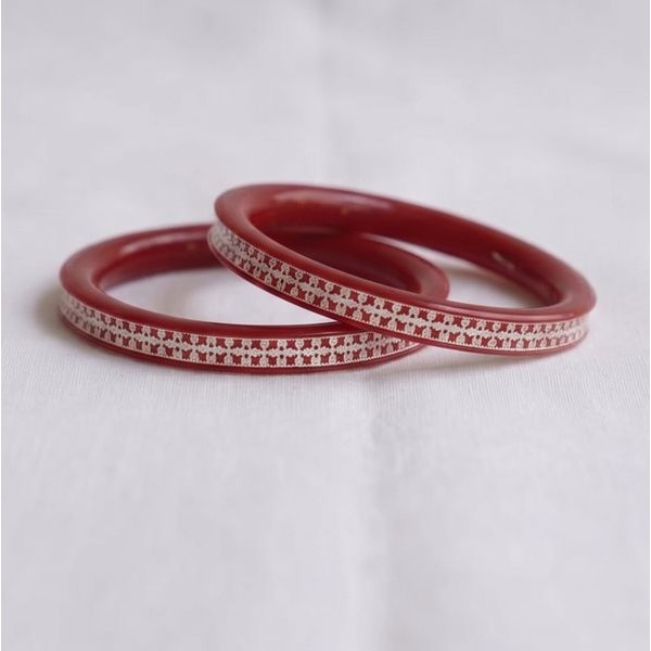 Scarlet Shine Slim Bangles