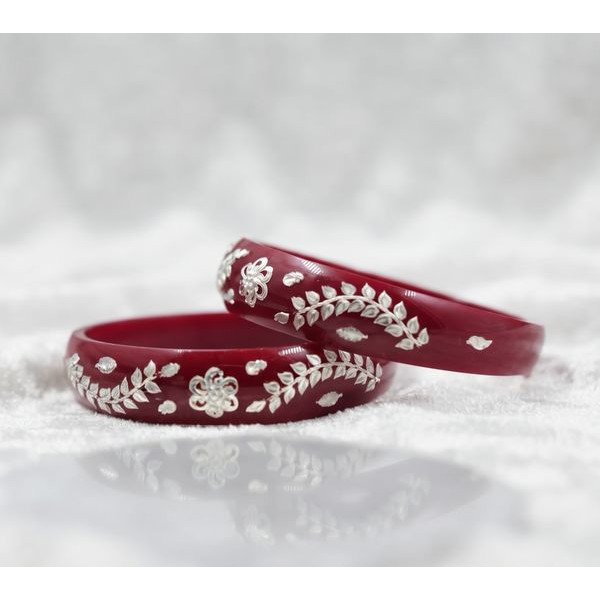 Classic Floral Motif Red Pola