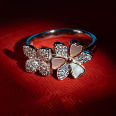 Dazzle Flower Ring