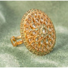 Elegance Swirl Diamond Ring