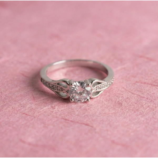 Grace Knot Diamond Ring