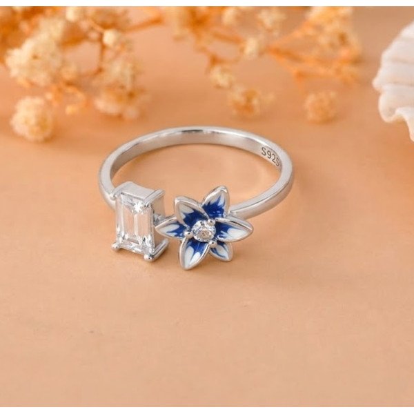 Sparkling Leaf Wrap Ring