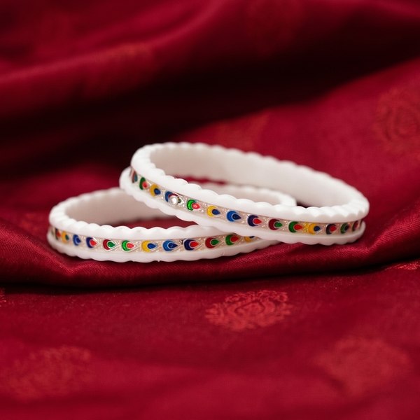Elegant Leaf Engraved Band Rings